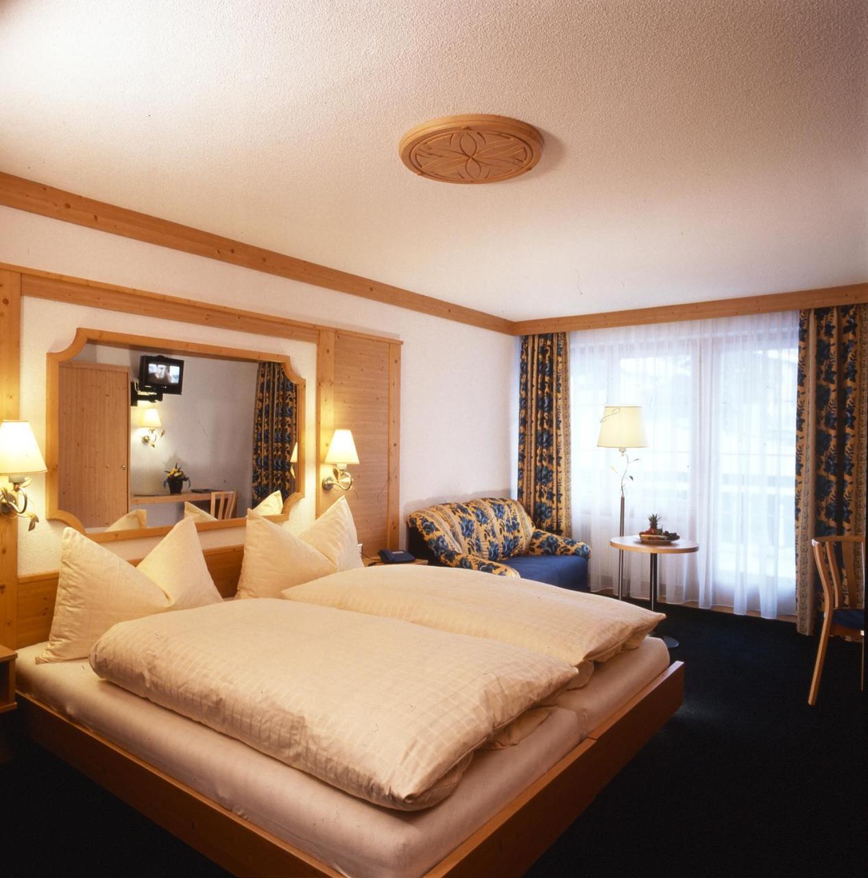 Hotel Ambiente Saas-Fee Exterior foto